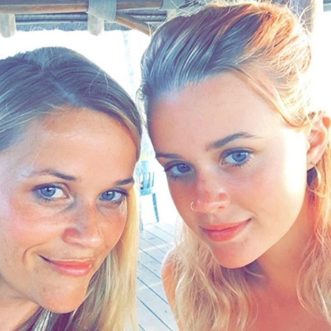 Reese Witherspoon, Ava Phillippe